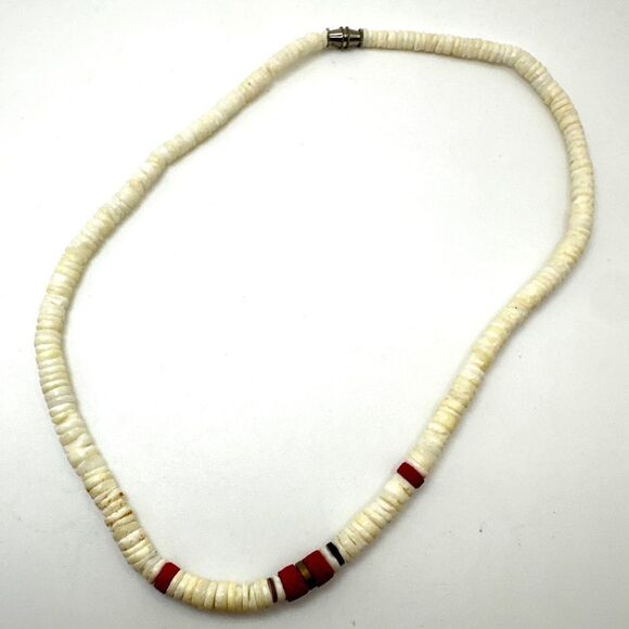 Almost 16" Vintage White Shell Heishi Necklace! - Picture 1 of 10